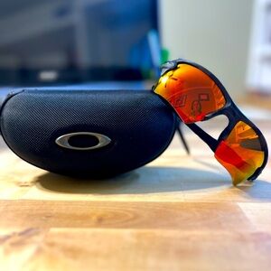 NWOT Oakley Flak 2.0